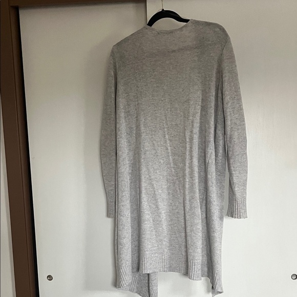 Doe & Rae Light Gray Open Cardigan - Picture 6 of 6